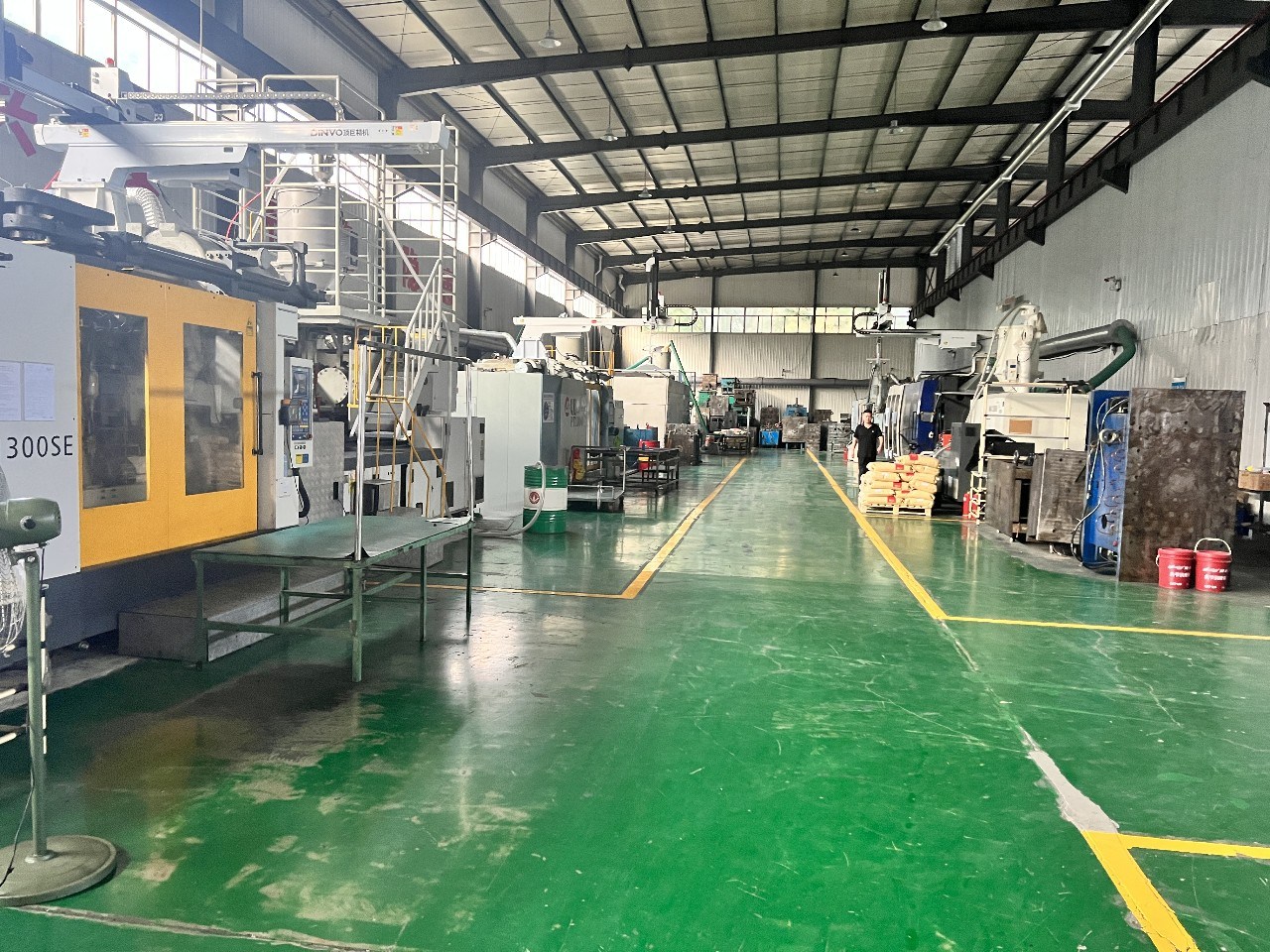 新博汽配诚聘英才 普工与汽车零件销售人员热招中